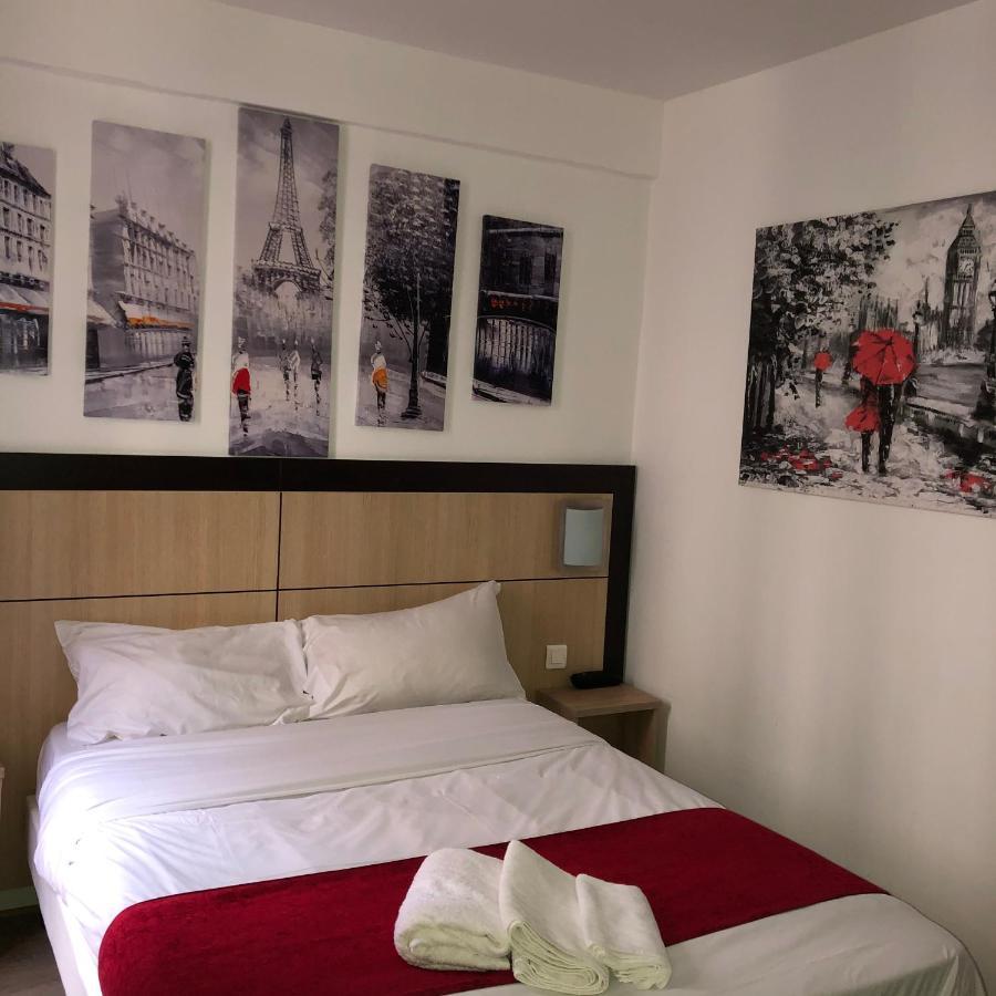 Hotel De Bordeaux Paris Bagian luar foto