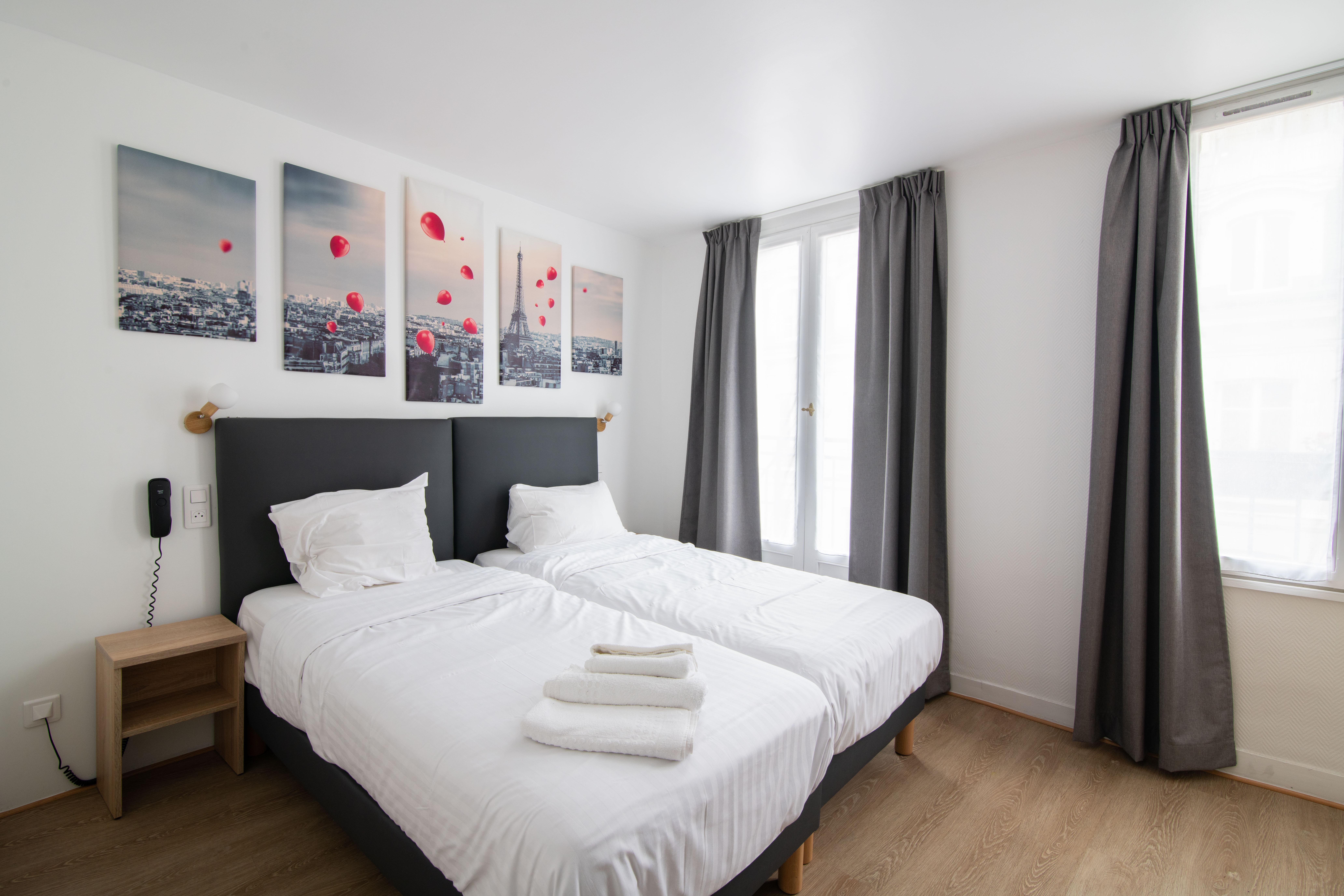 Hotel De Bordeaux Paris Bagian luar foto